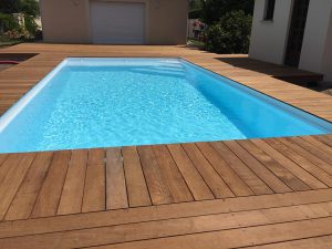 Terrasse en bois exotique